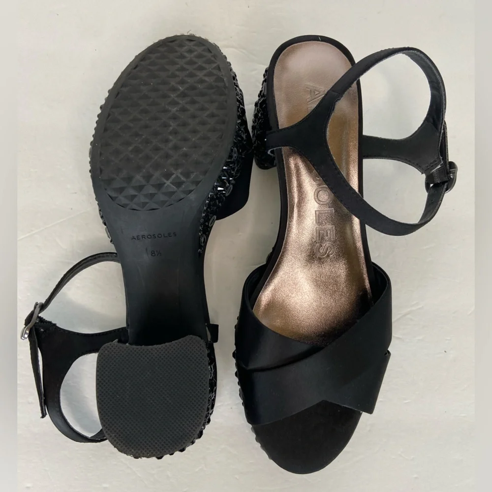 AEROSOLES preowned china